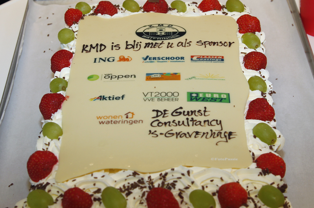 KMD tekent nieuwe sponsorcontracten