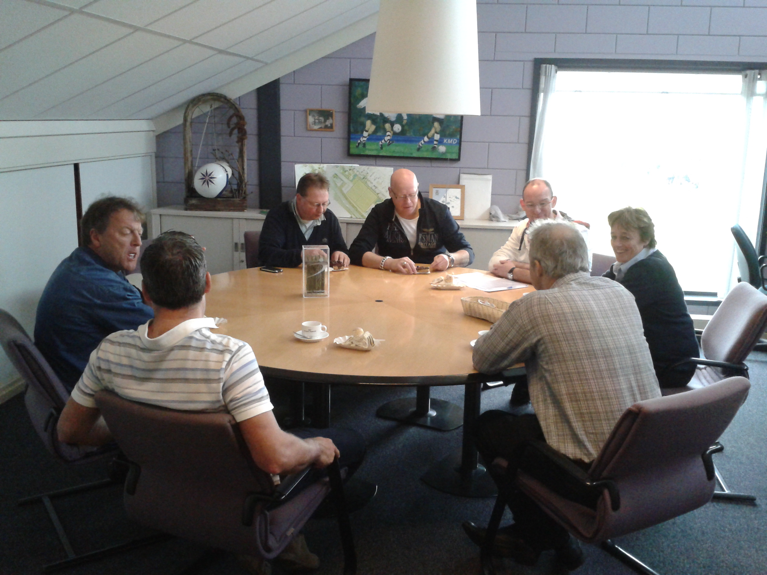 Reclamebordcontract ondertekend, Family Sports en Van Meteren Vervoer.