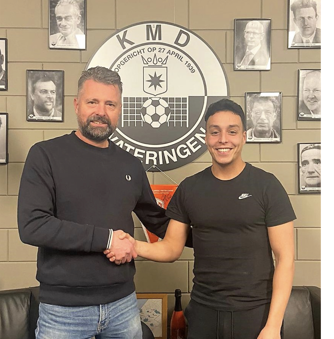 Trainer Appie Chtatou verlengt contract bij KMD